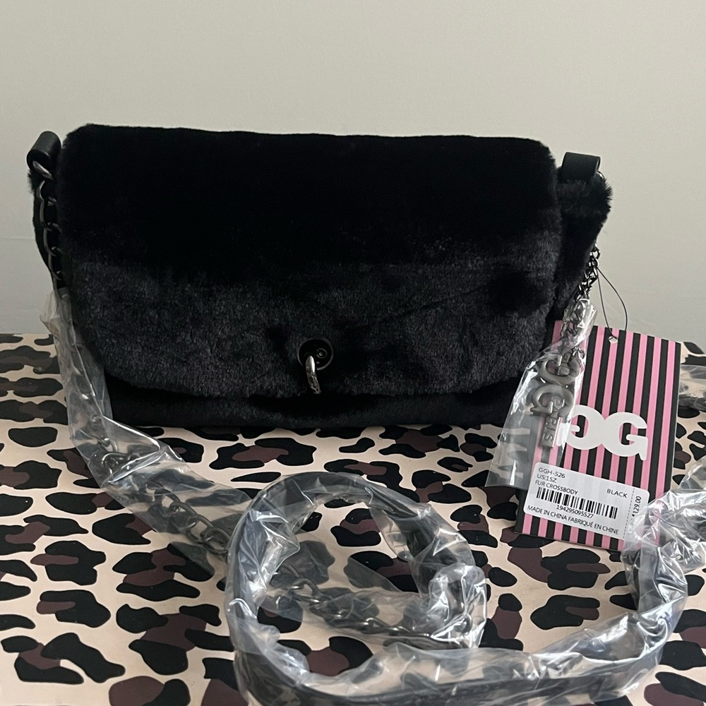 Luxurious Black Faux Fur Crossbody Bag